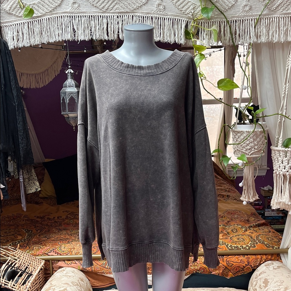 Grunge distressed acid wash sweatshirt sweater long sleeve jumper